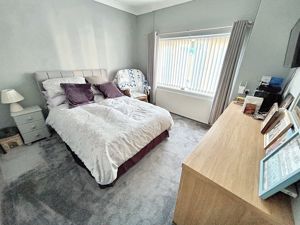 Bedroom- click for photo gallery